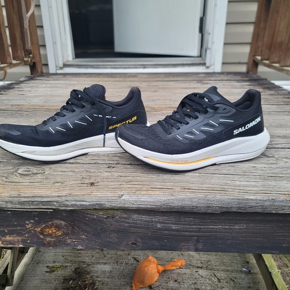 Road running shoes - Picture 3 of 4